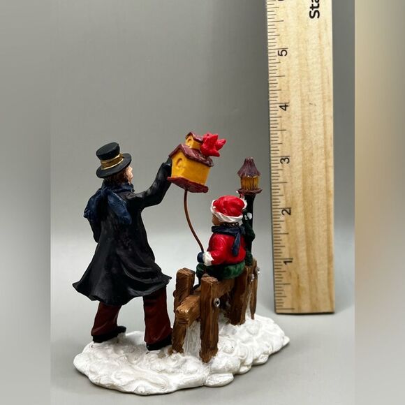 Victorian Christmas Villagers figurine Father w/ Child and birdhouse - Picture 2 of 2